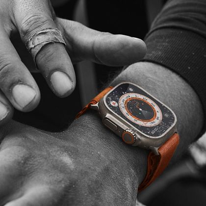 картинка Apple Watch Ultra GPS + Cellular, 49 мм, корпус из титана, ремешок бежево-желтого цвета, размер S/M от маркетплейса TEMA.shop 6